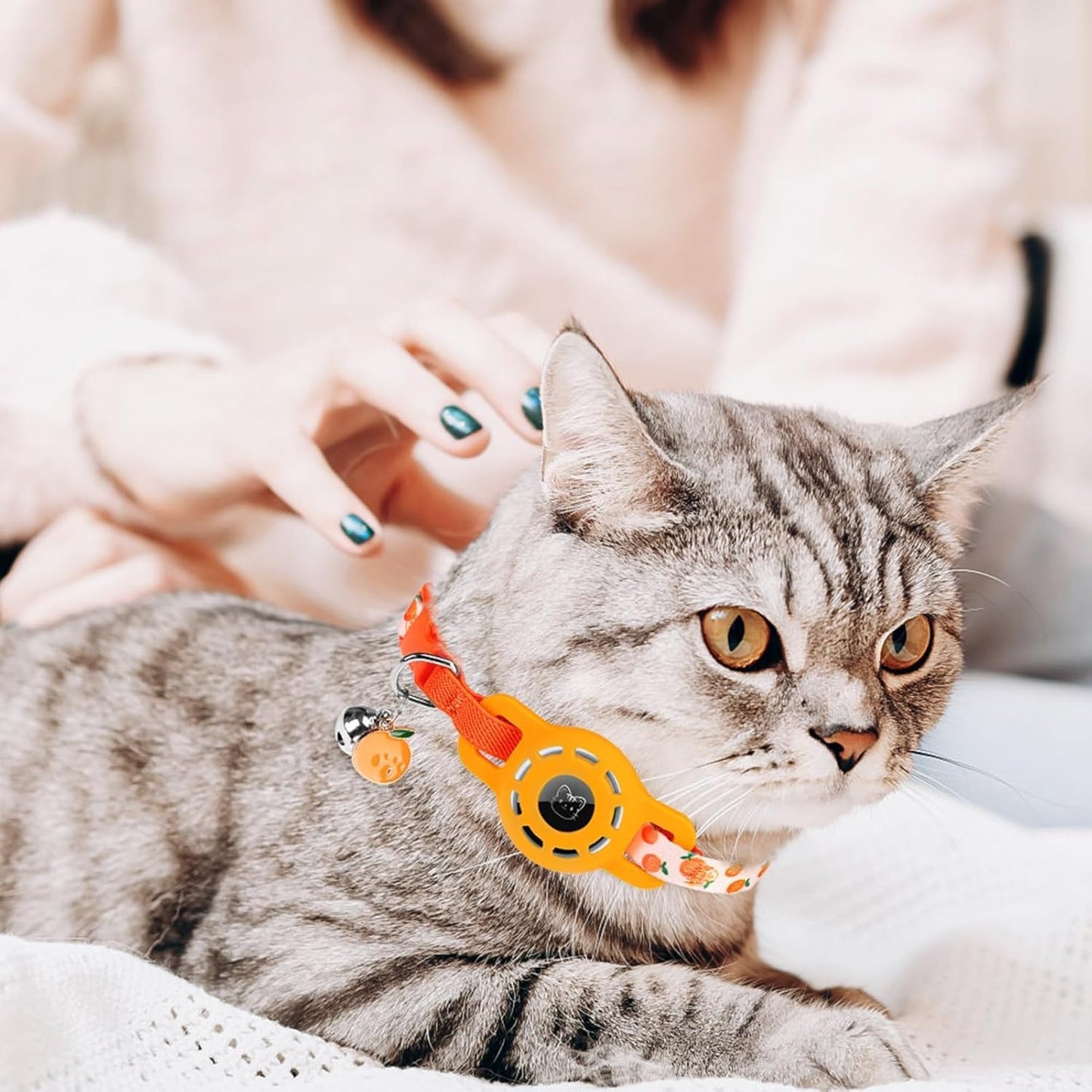 Airtag Cat Collar with Bells, Upgraded Safety Elastic Cat Collar with Airtag Cat Collar Holder, Anti-Lost Cat Collars for Girl Boy Cats, Anti-Suffocation Kitty Puppy Collars