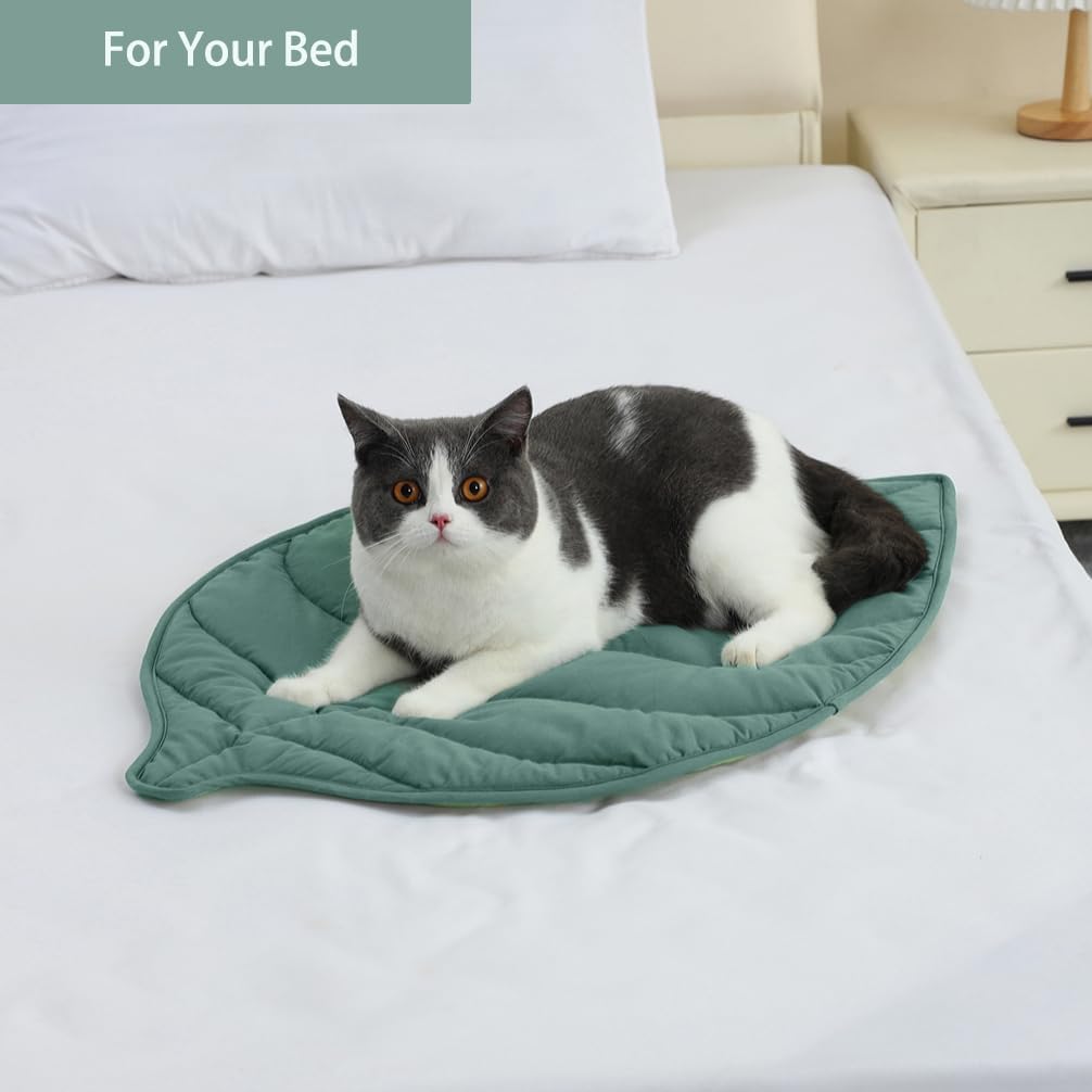 Leaf Shaped Cat Pad, Self Warming Cat Mat(30 x 20 Inch)